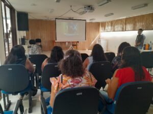 PREVIJUNO realiza sessão de cinema com aposentados